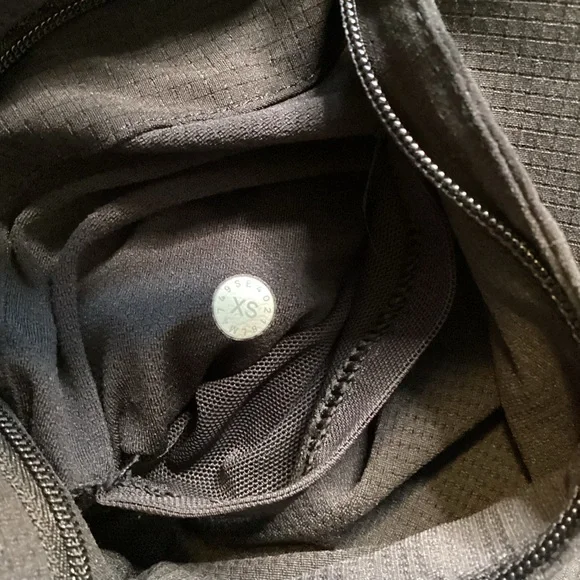 Lululemon Airing Easy Hoodie Black Men’s XS Training Running Jacket coat light - Picture 6 of 8